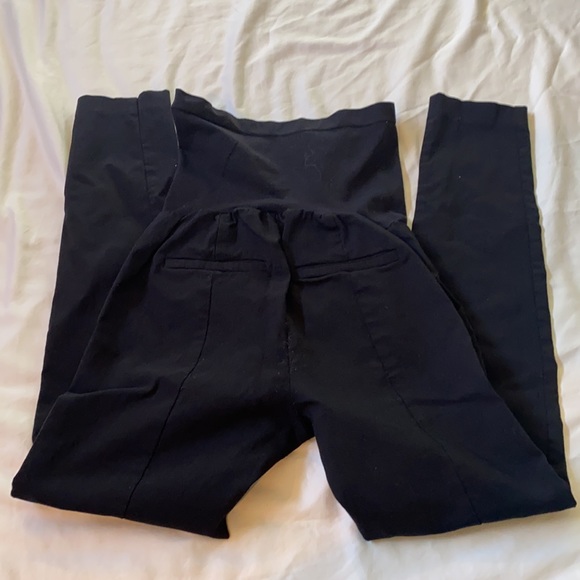 Capri length maternity slacks - Picture 4 of 5